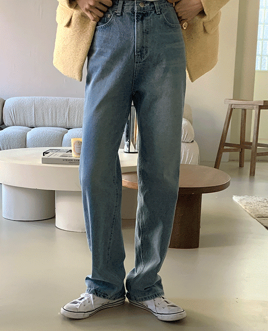레오 연청 (denim pants) *주문 폭주! 구매 시 1월 28일부터 입고되어 순차 발송됩니다 : )